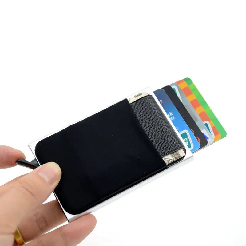 Slim Aluminum Card wallet. Nestify
