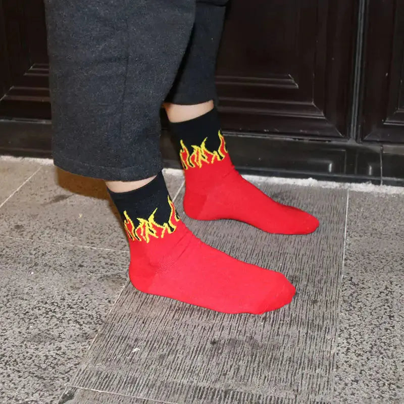 Contrast Flames Socks Nestify