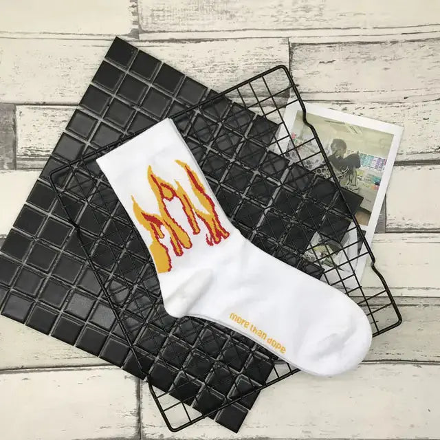 Contrast Flames Socks Nestify