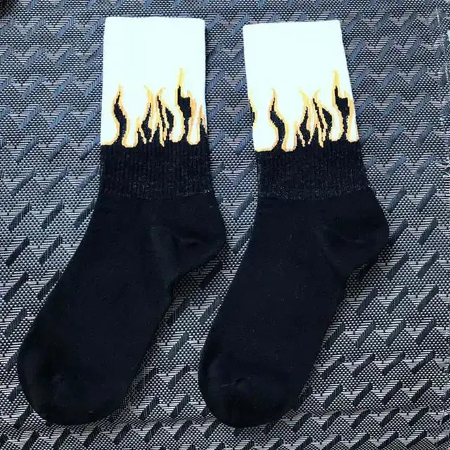 Contrast Flames Socks Nestify